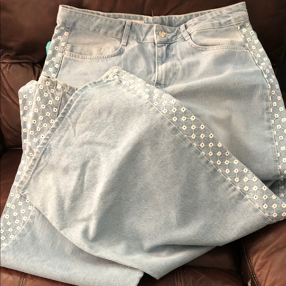 Zara Light Blue Straight-Leg Jeans with Eyelet Trim
